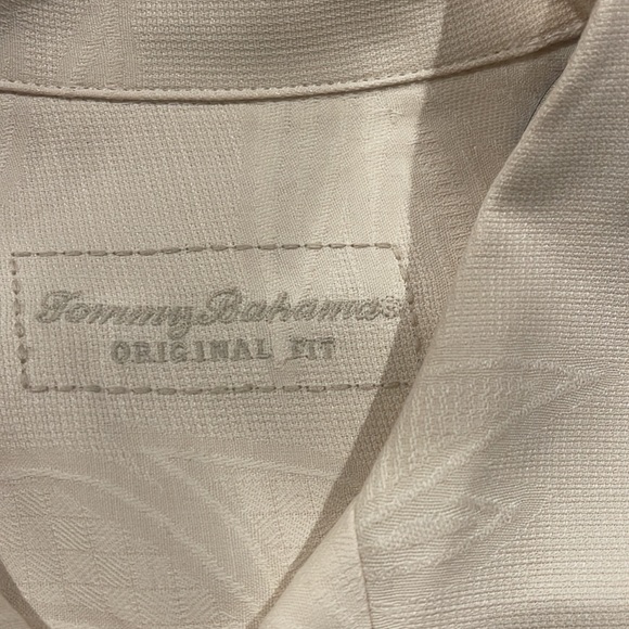 Tommy Bahama Vintage “ Aloha Hawaii “ Gorgeous Camp Shirt mint Condition - Picture 5 of 11